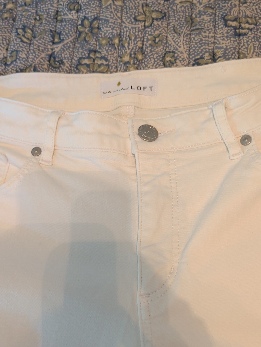 LOFT White Crop Jeans – Clean Classic Style